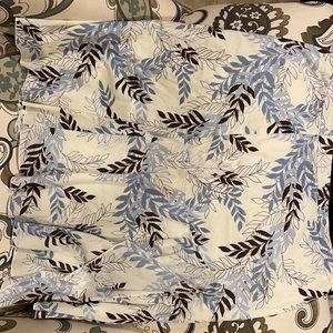 A-line ruffled skirt